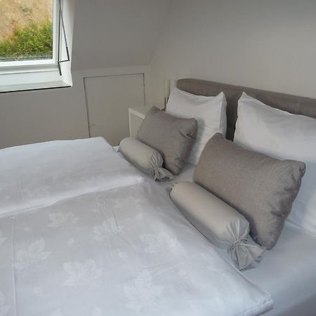 Helle 70 Qm Ferienwohnung Mit Herrlichem Blick Teningen Exterior photo